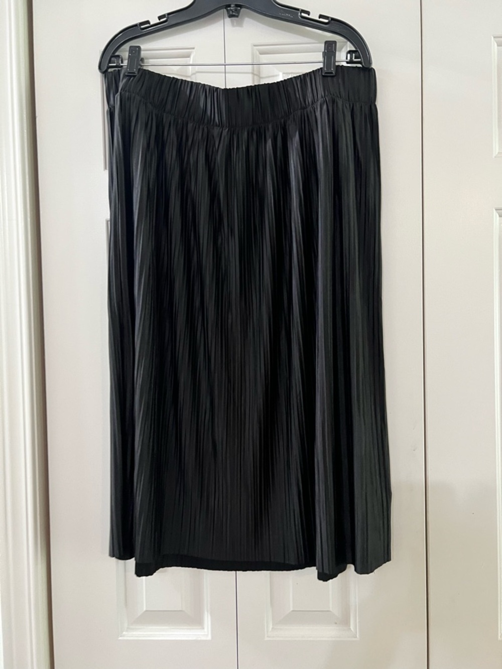 torrid Black Pleated Midi Skirt